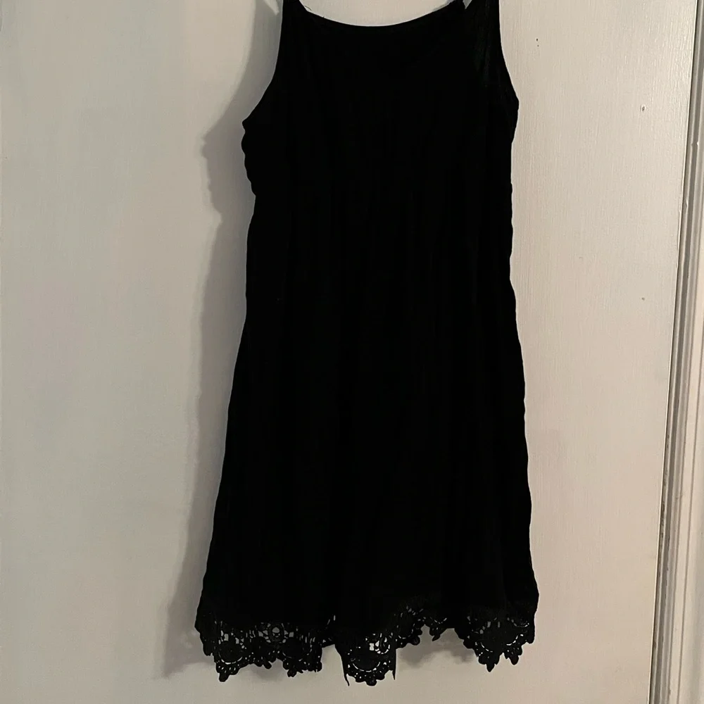Dress - Picture 1 of 2